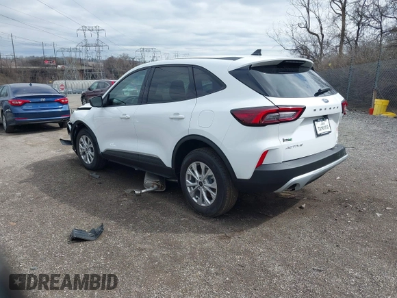 2025 Ford Escape Active z VIN 1FMCU0GN0SUA19156, wystawiony jako IAAI lot #41815194 z przebiegiem Nie podano mil oraz . Historia ofert i sprzedaży dostępna na DreamBid. Obrazek 3.