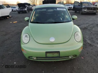 2003 Volkswagen New Beetle Coupe GLS with VIN 3VWCD21CX3M433037, listed as a Copart auction lot 84222424 with 163,717 mi miles and Clean Title. Bid and sale history available at carsss.com. Image 5.
