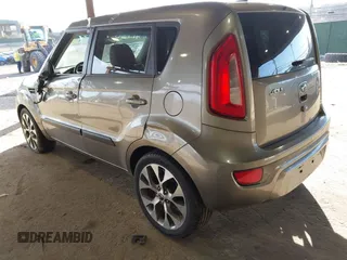 2013 Kia Soul ! with VIN KNDJT2A69D7558243, listed as a IAAI auction lot 41730873 with 192,503 mi miles. Bid and sale history available at carsss.com. Image 3.