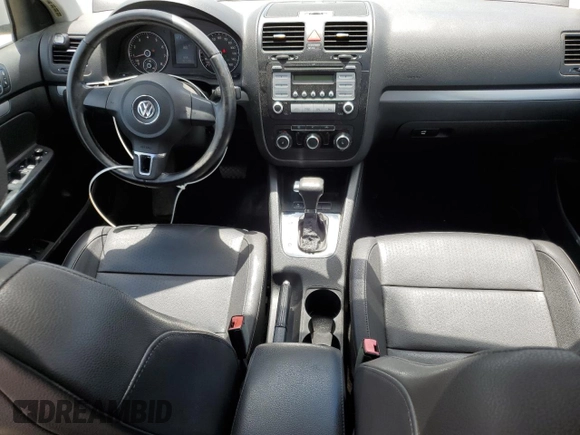 2010 Volkswagen Jetta SE с VIN 3VWRX7AJ8AM126914, выставлен на аукционе Copart как лот 56363645 с пробегом 107 149 миль миль и Списание • Salvage title. История ставок и продаж доступна на DreamBid. Изображение 8.
