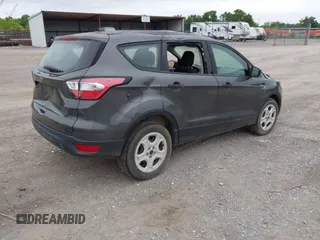 2018 Ford Escape S с VIN 1FMCU0F79JUA99011, выставлен на аукционе IAAI как лот 42504915 с пробегом 65 552 миль миль и . История ставок и продаж доступна на DreamBid. Изображение 4.