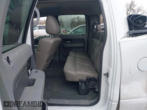 2008 Ford F-150 XLT with VIN 1FTPW14V18FC09362, listed as a IAAI auction lot 41735041 with 123,266 mi miles. Bid and sale history available at carsss.com. Image 8.