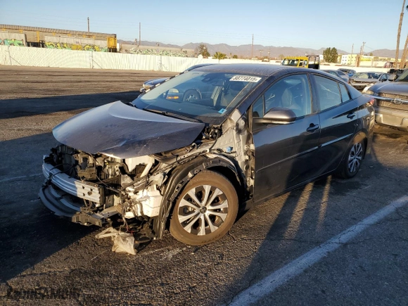 2022 Toyota Prius Prime LE with VIN JTDKAMFP0N3208001, listed as a Copart auction lot 88774015 with 33,603 mi miles and Salvage Title. Bid and sale history available at carsss.com. Image 1.