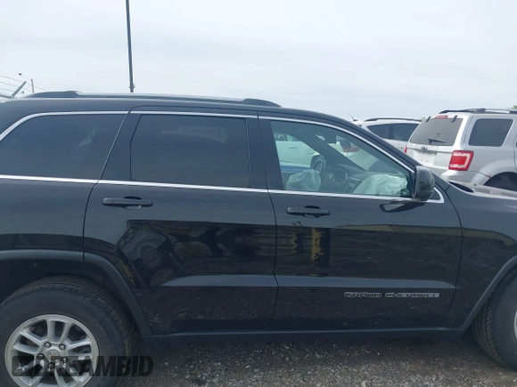 2020 Jeep Grand Cherokee Laredo z VIN 1C4RJFAG6LC239574, wystawiony jako IAAI lot #42347295 z przebiegiem 66 607 mil mil oraz . Historia ofert i sprzedaży dostępna na DreamBid. Obrazek 12.
