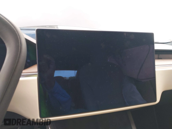 2021 Tesla Model S Long Range с VIN 5YJSA1E57MF441387, выставлен на аукционе IAAI как лот 42034307 с пробегом Не указан миль и . История ставок и продаж доступна на DreamBid. Изображение 18.