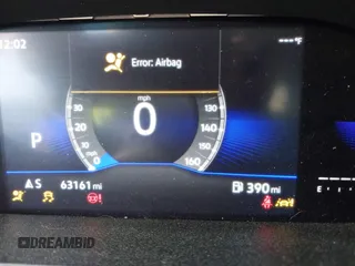 2022 Volkswagen Taos SE z VIN 3VVLX7B26NM077297, wystawiony jako IAAI lot #41846563 z przebiegiem 63 161 mil mil oraz . Historia ofert i sprzedaży dostępna na DreamBid. Obrazek 7.