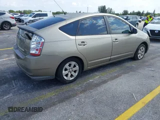2008 Toyota Prius with VIN JTDKB20U883360029, listed as a IAAI auction lot 42022955 with 200,776 mi miles. Bid and sale history available at carsss.com. Image 4.
