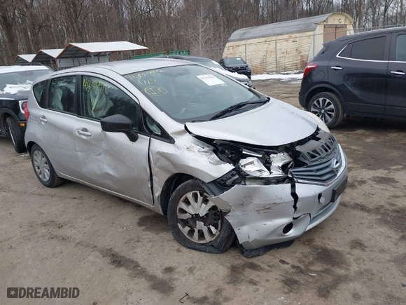 2015 Nissan Versa Note S with VIN 3N1CE2CP5FL405319, listed as a IAAI auction lot 41357912 with 133,073 mi miles. Bid and sale history available at carsss.com. Image 1.