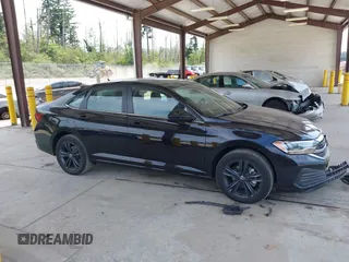 2024 Volkswagen Jetta SE with VIN 3VW7M7BU5RM052470, listed as a IAAI auction lot 42520137 with 26,902 mi miles and . Bid and sale history available at DreamBid. Image 13.