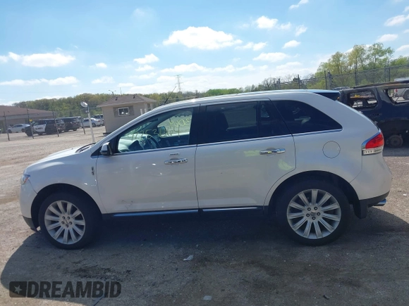 2012 Lincoln MKX with VIN 2LMDJ8JK9CBL16738, listed as a IAAI auction lot 42253064 with 147,719 mi miles and . Bid and sale history available at DreamBid. Image 14.