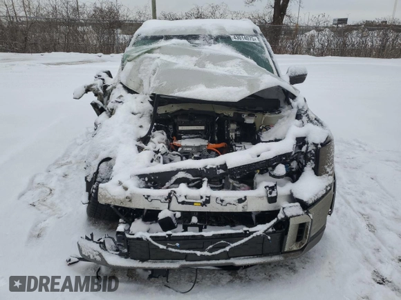 2024 Kia EV9 GT-Line z VIN KNDAEFS59R6040556, wystawiony jako Copart lot #43014075 z przebiegiem Nie podano mil oraz Nie do naprawy • Non repairable. Historia ofert i sprzedaży dostępna na DreamBid. Obrazek 5.