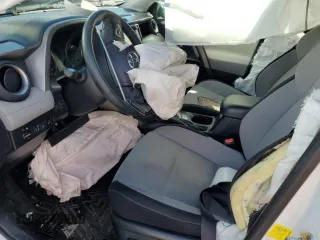 2018 Toyota RAV4 XLE with VIN 2T3RFREV1JW812970, listed as a Copart auction lot 51656915 with 77,892 mi miles and Salvage Title. Bid and sale history available at DreamBid. Image 7.