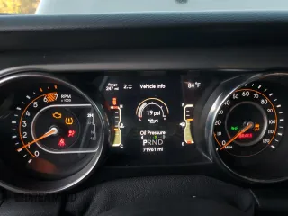 2021 Jeep Wrangler Unlimited Sport Altitude with VIN 1C4HJXDN8MW740980, listed as a Copart auction lot 77429934 with 71,961 mi miles and Salvage title. Bid and sale history available at DreamBid. Image 9.