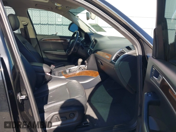 2011 Audi Q5 Premium Plus z VIN WA1DKAFP7BA006987, wystawiony jako IAAI lot #41565702 z przebiegiem 260 201 mil mil oraz . Historia ofert i sprzedaży dostępna na DreamBid. Obrazek 5.