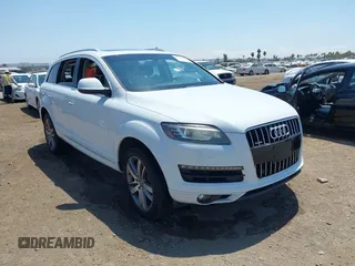 2014 Audi Q7 Premium Plus z VIN WA1LGAFE3ED021002, wystawiony jako IAAI lot #42769562 z przebiegiem 82 118 mil mil oraz . Historia ofert i sprzedaży dostępna na DreamBid. Obrazek 1.