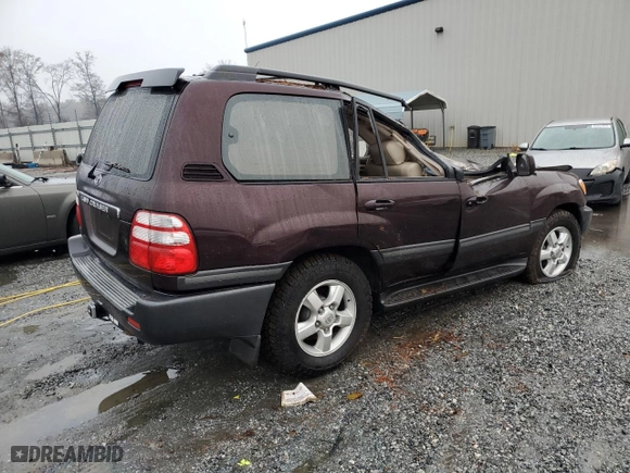 2003 Toyota Land Cruiser with VIN JTEHT05J032046654, listed as a Copart auction lot 84271214 with 0 mi miles and Salvage Title. Bid and sale history available at carsss.com. Image 3.