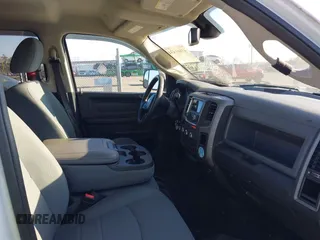 2017 Ram 2500 Tradesman with VIN 3C6UR5HJ5HG740434, listed as a IAAI auction lot 41661434 with 92,465 mi miles and . Bid and sale history available at DreamBid. Image 5.