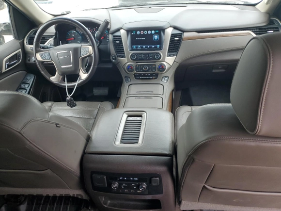 2019 GMC Yukon XL Denali with VIN 1GKS1HKJ1KR203895, listed as a Copart auction lot 74622754 with 51,559 mi miles and Salvage Title. Bid and sale history available at carsss.com. Image 8.
