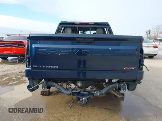 2021 Chevrolet Silverado 1500 RST with VIN 1GCPWDED8MZ227633, listed as a IAAI auction lot 41293618 with Not Provided miles. Bid and sale history available at carsss.com. Image 16.