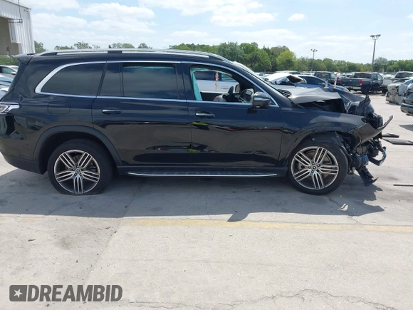 2021 Mercedes-Benz GLS 450 z VIN 4JGFF5KE5MA469689, wystawiony jako IAAI lot #42113396 z przebiegiem 23 930 mil mil oraz . Historia ofert i sprzedaży dostępna na DreamBid. Obrazek 14.