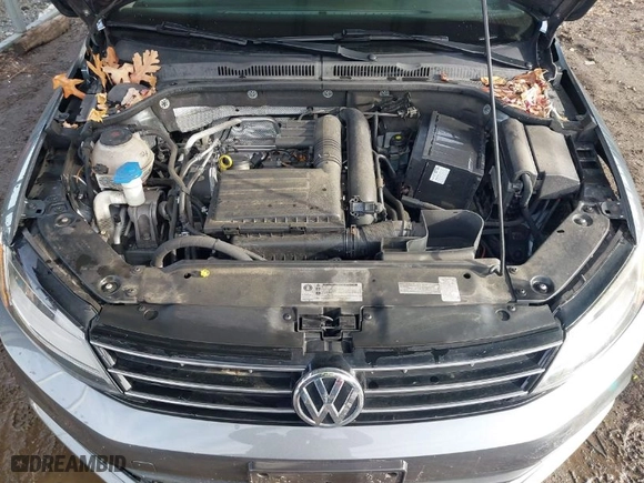 2018 Volkswagen Jetta 1.4T SE with VIN 3VWDB7AJ8JM239030, listed as a IAAI auction lot 41577338 with 111,814 mi miles. Bid and sale history available at carsss.com. Image 10.