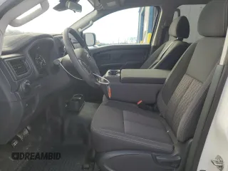 2022 Nissan Titan SV with VIN 1N6AA1EC1NN107060, listed as a Copart auction lot 86410174 with 6,899 mi miles and Clean title. Bid and sale history available at DreamBid. Image 7.