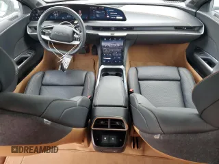 2023 Lucid Air Touring z VIN 50EA1TEA5PA004467, wystawiony jako Copart lot #76620154 z przebiegiem 6108 mil mil oraz Szkody całkowita. Historia ofert i sprzedaży dostępna na DreamBid. Obrazek 8.