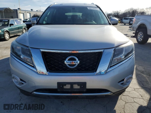 2016 Nissan Pathfinder SV with VIN 5N1AR2MMXGC618207, listed as a Copart auction lot 44759225 with 121,094 mi miles and Clean Title. Bid and sale history available at carsss.com. Image 5.