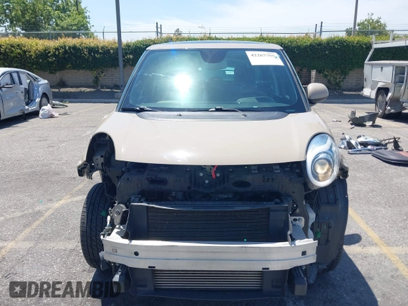 2015 FIAT 500L Urbana Trekking с VIN ZFBCFADH2FZ033204, выставлен на аукционе IAAI как лот 42267755 с пробегом 41 175 миль миль и . История ставок и продаж доступна на DreamBid. Изображение 12.