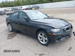 2014 BMW 3 Series 320i xDrive с VIN WBA3C3C51EF983320, выставлен на аукционе IAAI как лот 42091122 с пробегом 12 312 миль миль и . История ставок и продаж доступна на DreamBid. Изображение 1.