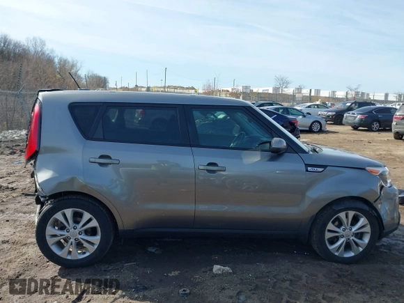 2015 Kia Soul + with VIN KNDJP3A5XF7185380, listed as a IAAI auction lot 41772650 with 79,189 mi miles. Bid and sale history available at carsss.com. Image 13.