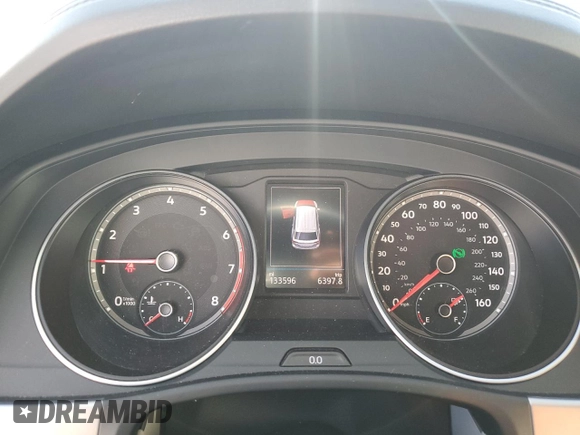 2018 Volkswagen Atlas SE with VIN 1V2CR2CA2JC532383, listed as a Copart auction lot 60138845 with 133,596 mi miles and Salvage title. Bid and sale history available at DreamBid. Image 9.