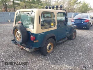 1995 Jeep Wrangler S with VIN 1J4FY19P5SP243137, listed as a IAAI auction lot 41787400 with 136,565 mi miles. Bid and sale history available at carsss.com. Image 4.