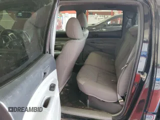2013 Toyota Tacoma z VIN 5TFMU4FNXDX013268, wystawiony jako IAAI lot #42351059 z przebiegiem 298 790 mil mil oraz . Historia ofert i sprzedaży dostępna na DreamBid. Obrazek 1.