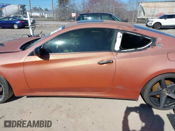 2013 Hyundai Genesis Coupe Premium z VIN KMHHT6KD3DU080563, wystawiony jako IAAI lot #41803798 z przebiegiem 173 692 mil mil oraz . Historia ofert i sprzedaży dostępna na DreamBid. Obrazek 15.