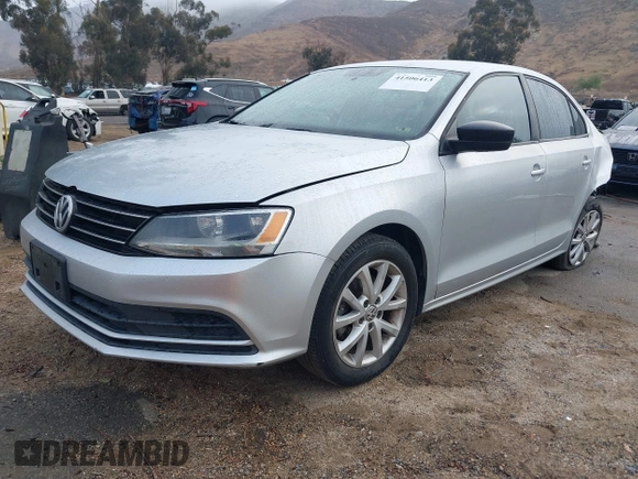 2015 Volkswagen Jetta Sport with VIN 3VWD17AJ5FM307746, listed as a IAAI auction lot 41506413 with 113,297 mi miles and . Bid and sale history available at DreamBid. Image 2.