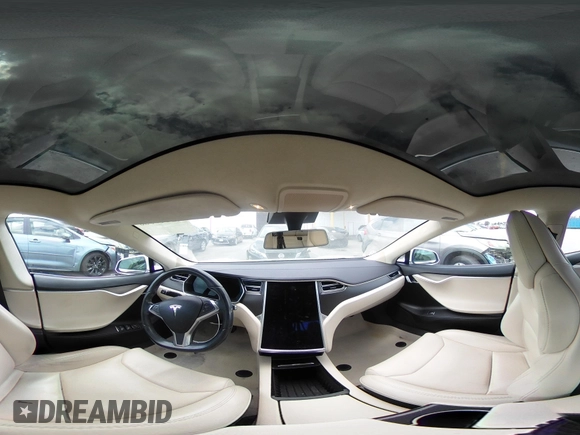 2018 Tesla Model S 75D z VIN 5YJSA1E28JF247985, wystawiony jako IAAI lot #42116586 z przebiegiem 102 062 mil mil oraz . Historia ofert i sprzedaży dostępna na DreamBid. Obrazek 18.