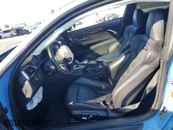 2018 BMW M4 z VIN WBS4Y9C50JAA85547, wystawiony jako Copart lot #45412975 z przebiegiem Nie podano mil oraz Szkoda całkowita • Salvage title. Historia ofert i sprzedaży dostępna na DreamBid. Obrazek 7.