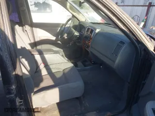 2005 Dodge Dakota SLT with VIN 1D7HE48K95S273313, listed as a IAAI auction lot 41472578 with 158,447 mi miles. Bid and sale history available at carsss.com. Image 5.
