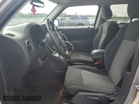 2016 Jeep Patriot High Altitude with VIN 1C4NJPFAXGD599276, listed as a Copart auction lot 64299375 with 151,372 mi miles and Clean title. Bid and sale history available at DreamBid. Image 7.