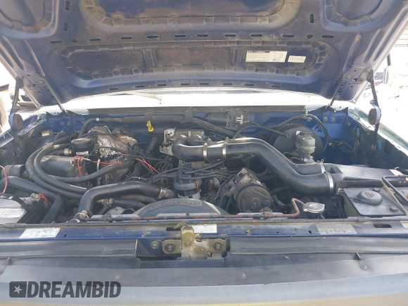 1996 Ford F-250 with VIN 2FTHF25G7TCA38325, listed as a IAAI auction lot 42463748 with Not provided miles and . Bid and sale history available at DreamBid. Image 10.