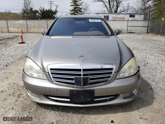 2009 Mercedes-Benz S-Class 5.5L V8 with VIN WDDNG86X99A258406, listed as a Copart auction lot 52609145 with 176,235 mi miles and Clean Title. Bid and sale history available at carsss.com. Image 5.