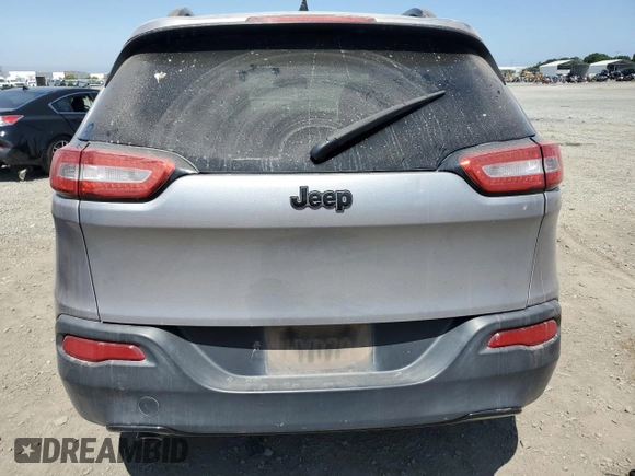 2017 Jeep Cherokee Sport z VIN 1C4PJLAB4HW559931, wystawiony jako Copart lot #58856295 z przebiegiem 86 292 mil mil oraz Szkoda całkowita • Salvage title. Historia ofert i sprzedaży dostępna na DreamBid. Obrazek 6.