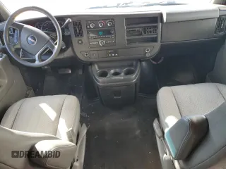 2012 GMC Savana 1LT with VIN 1GKS8CF47C1172784, listed as a Copart auction lot 71385104 with 105,950 mi miles and Salvage Title. Bid and sale history available at carsss.com. Image 8.