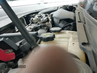 2017 Chevrolet Impala LT z VIN 2G1105SA1H9118012, wystawiony jako IAAI lot #42805390 z przebiegiem 255 478 mil mil oraz . Historia ofert i sprzedaży dostępna na DreamBid. Obrazek 19.