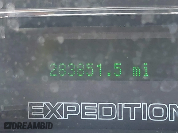 2010 Ford Expedition SSV with VIN 1FMJU1F5XAEB67077, listed as a IAAI auction lot 42380615 with 283,851 mi miles and . Bid and sale history available at DreamBid. Image 7.