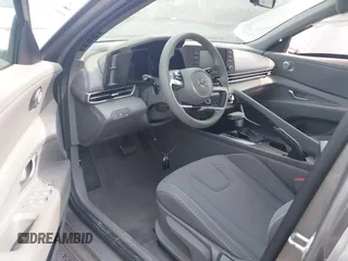 2022 Hyundai Elantra SEL with VIN KMHLM4AGXNU283362, listed as a IAAI auction lot 41981190 with 23,575 mi miles and . Bid and sale history available at DreamBid. Image 5.