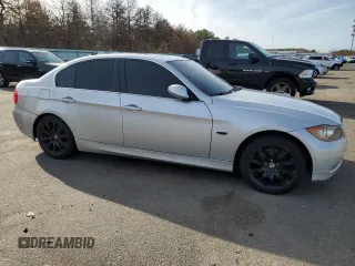 2006 BMW 3 Series 330xi with VIN WBAVD33516KL52923, listed as a Copart auction lot 46224884 with 204,406 mi miles and Salvage Title. Bid and sale history available at carsss.com. Image 4.