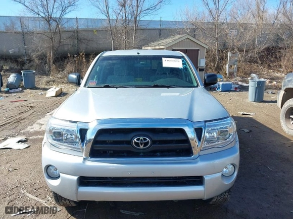 2008 Toyota Tacoma with VIN 5TEUU42N48Z512099, listed as a IAAI auction lot 41655898 with 62,477 mi miles. Bid and sale history available at carsss.com. Image 12.