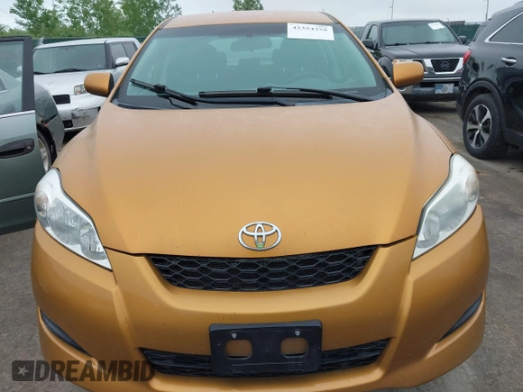 2010 Toyota Matrix z VIN 2T1KU4EE4AC299461, wystawiony jako IAAI lot #42354358 z przebiegiem 137 856 mil mil oraz . Historia ofert i sprzedaży dostępna na DreamBid. Obrazek 6.
